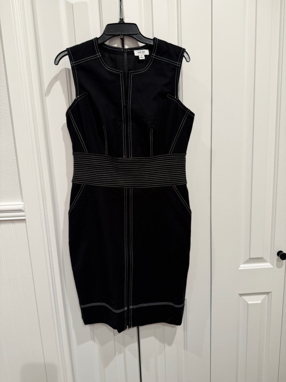 NWOT Per Se  by Carlisle Black Contrast-Stitch Sheath Dress Sz 8